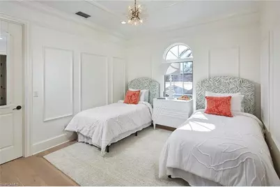 375 Wedge Dr, Naples, FL 34103 - Photo 22