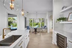 375 Wedge Dr, Naples, FL 34103 - Photo 14