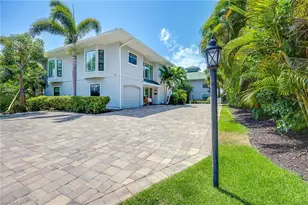 392 7th Ave S, Naples, FL 34102 - Photo 1