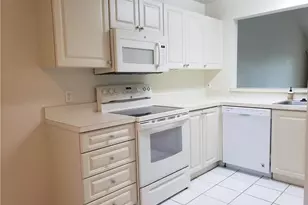 240 Timber Lake Cir, Naples, FL 34104 - Photo 8