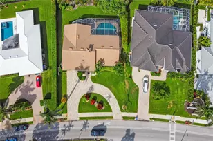 636 Park Shore Dr, Naples, FL 34103 - Photo 40