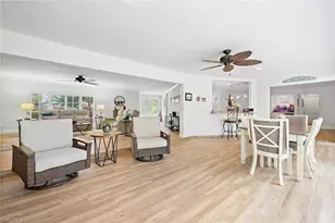 636 Park Shore Dr, Naples, FL 34103 - Photo 24