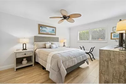 636 Park Shore Dr, Naples, FL 34103 - Photo 32