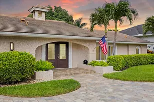 636 Park Shore Dr, Naples, FL 34103 - Photo 46