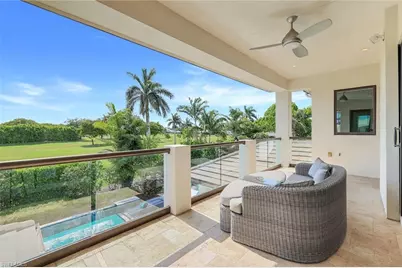 875 Wedge Dr, Naples, FL 34103 - Photo 4