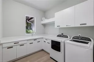 875 Wedge Dr, Naples, FL 34103 - Photo 46