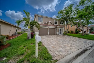 11141 Lakeland Cir, Fort Myers, FL 33913 - Photo 2