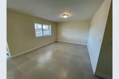 4052 Bayshore Dr #526, Naples, FL 34112 - Photo 4