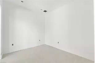 721 Golden Gate Blvd W, Naples, FL 34120 - Photo 8