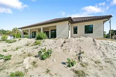 721 Golden Gate Blvd W, Naples, FL 34120 - Photo 4