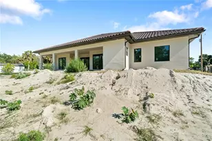 721 Golden Gate Blvd W, Naples, FL 34120 - Photo 4