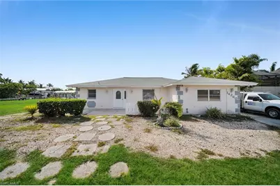 14260 McGregor Blvd, Fort Myers, FL 33919 - Photo 2