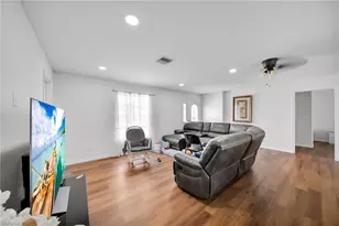 14260 McGregor Blvd, Fort Myers, FL 33919 - Photo 6