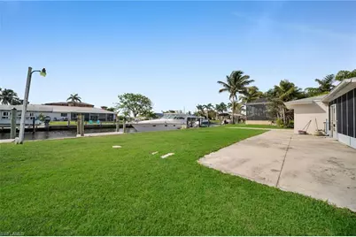 14260 McGregor Blvd, Fort Myers, FL 33919 - Photo 22