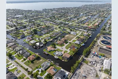 2529 SE 19th Ave, Cape Coral, FL 33904 - Photo 8