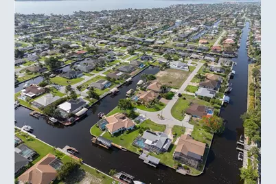2529 SE 19th Ave, Cape Coral, FL 33904 - Photo 10