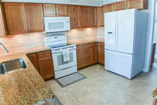 13511 Stratford Pl Cir, Fort Myers, FL 33919 - Photo 12