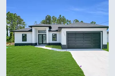 2607 45th St W, Lehigh Acres, FL 33971 - Photo 2
