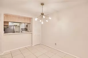 8061 S Woods Cir, Fort Myers, FL 33919 - Photo 10