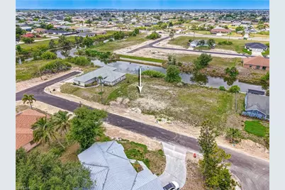 1206 NE 9th Ave, Cape Coral, FL 33909 - Photo 6