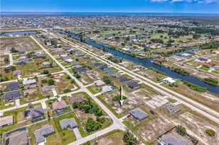 2703 NW 13th St, Cape Coral, FL 33993 - Photo 6