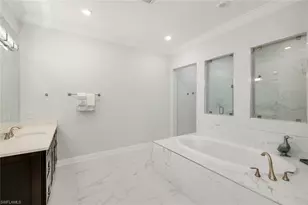 2488 Breakwater Wy, Naples, FL 34112 - Photo 16