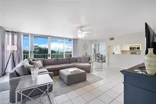 5550 Heron Point Dr, Naples, FL 34108 - Photo 2