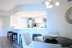 586 Beachwalk Cir, Naples, FL 34108 - Photo 10