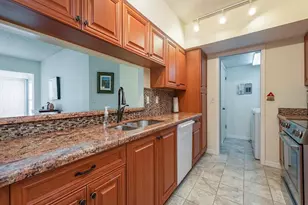 105 Tuscana Ct, Naples, FL 34119 - Photo 4