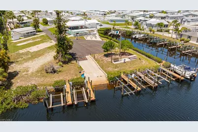 20751 Garden Dr, Estero, FL 33928 - Photo 34