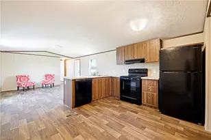 20751 Garden Dr, Estero, FL 33928 - Photo 8