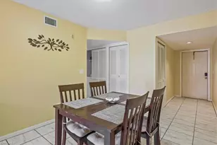 9652 Windsor Gardens Ln, Fort Myers, FL 33919 - Photo 18