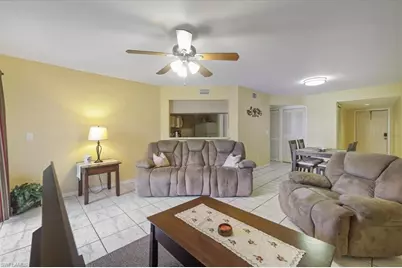 9652 Windsor Gardens Ln #105, Fort Myers, FL 33919 - Photo 14