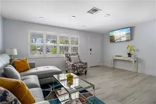 1140 Rainbow Dr, Naples, FL 34104 - Photo 6