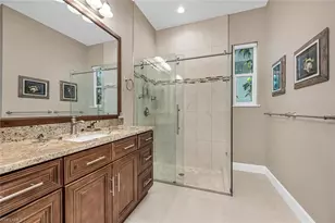 3254 Lakeview Dr, Naples, FL 34112 - Photo 16