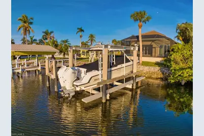 3254 Lakeview Dr, Naples, FL 34112 - Photo 22