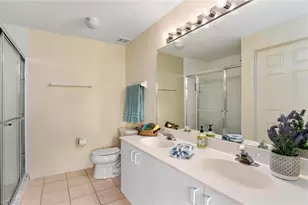 519 Roma Ct, Naples, FL 34110 - Photo 10