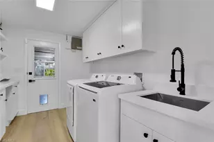 740 Park Shore Dr, Naples, FL 34103 - Photo 26