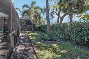 768 96th Ave N, Naples, FL 34108 - Photo 32