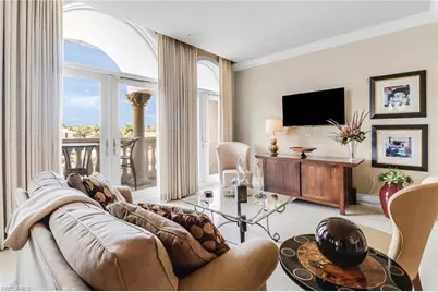 900 5th Ave S #302, Naples, FL 34102 - Photo 6