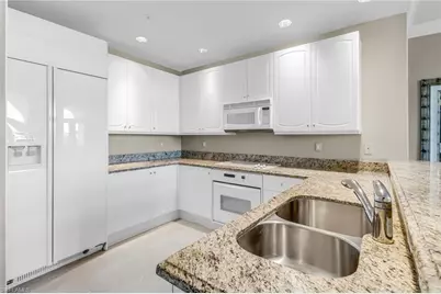 900 5th Ave S #302, Naples, FL 34102 - Photo 8