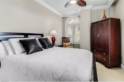 900 5th Ave S #302, Naples, FL 34102 - Photo 14