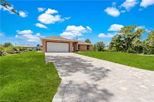 3113 68th St W, Lehigh Acres, FL 33971 - Photo 4