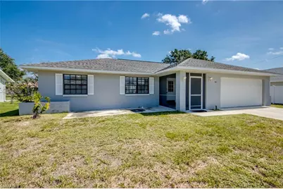 301 SW 32nd Ter, Cape Coral, FL 33914 - Photo 2