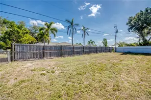 301 SW 32nd Terrace, Cape Coral, FL 33914 - Photo 28