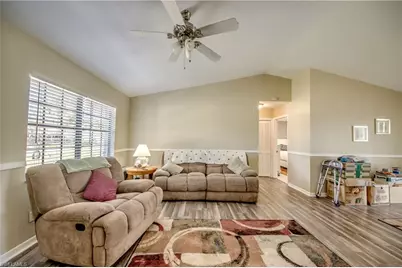 301 SW 32nd Ter, Cape Coral, FL 33914 - Photo 6