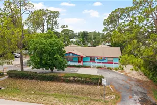 860 102nd Ave N, Naples, FL 34108 - Photo 2