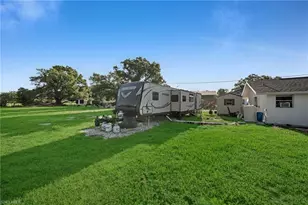 10651 Marie St, Fort Myers, FL 33905 - Photo 24