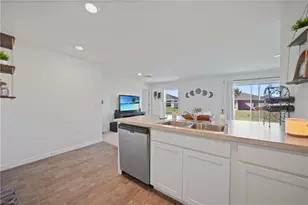 3002 NW 3rd Pl, Cape Coral, FL 33993 - Photo 18