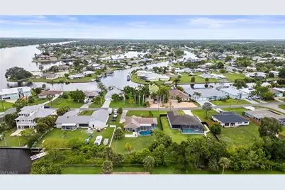 2001 Bahama Ave, Fort Myers, FL 33905 - Photo 42